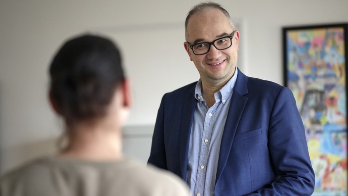 Dr. Robert Waltereit