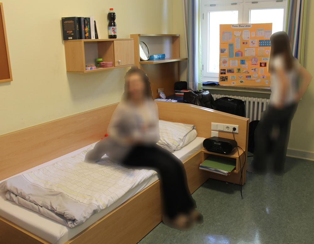 Ein Zimmer in der KJP im LWL-Klinikum Marsberg.